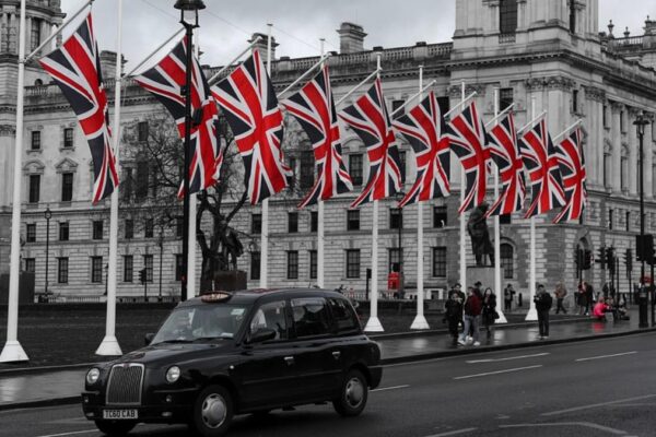 Coinbase, Animoca Brands Announce Web3 Accelerator Initiative in the UK